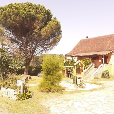 Gite "Las Casitas Du Lot" Dans Le Perigord Frayssinet-le-Gélat Exterior foto